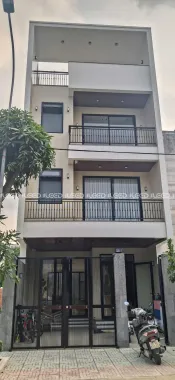 Cửa nhôm kính biệt thự